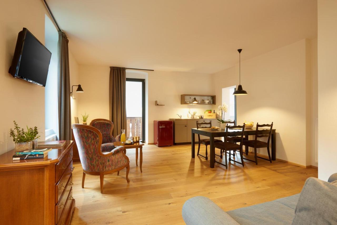 Historic Guesthouse Bircher B&B Apartments Near Sterzing Campo di Trens Ngoại thất bức ảnh
